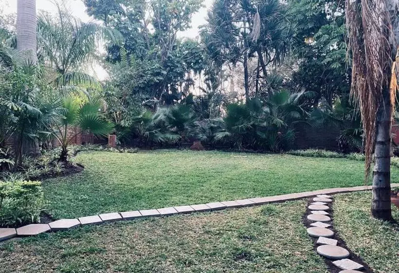 Majatalo Xisaka Guest House