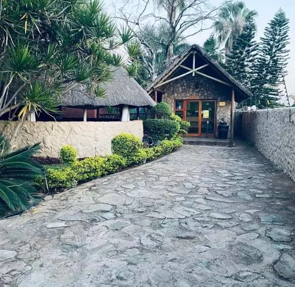 Majatalo Xisaka Guest House