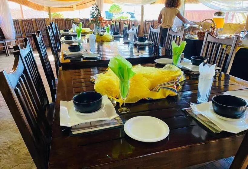 Majatalo Xisaka Guest House