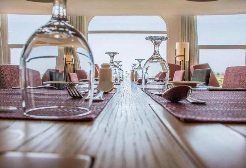 Radisson Blu Resort, Al Khobar Half Moon Bay