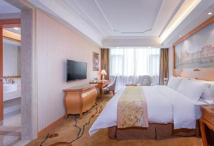 Vienna International Hotel Puning International Commodity City