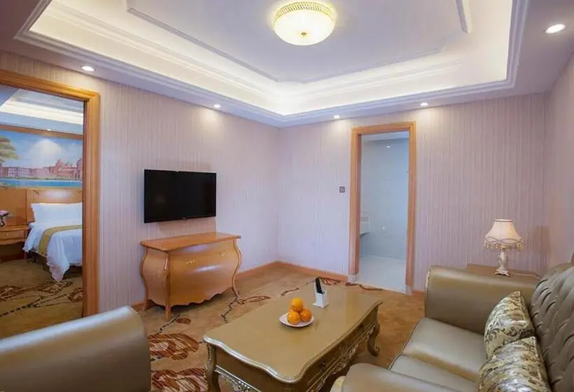 Vienna International Hotel Puning International Commodity City