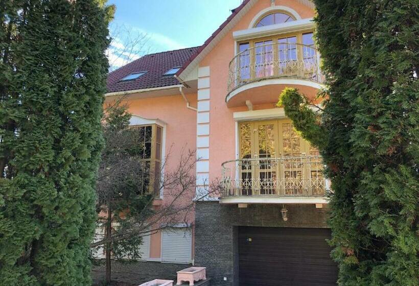 فندق صغير Ethno Complex Ukrayinske Selo