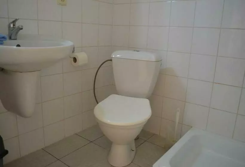 Retkeilymaja Pension Egida