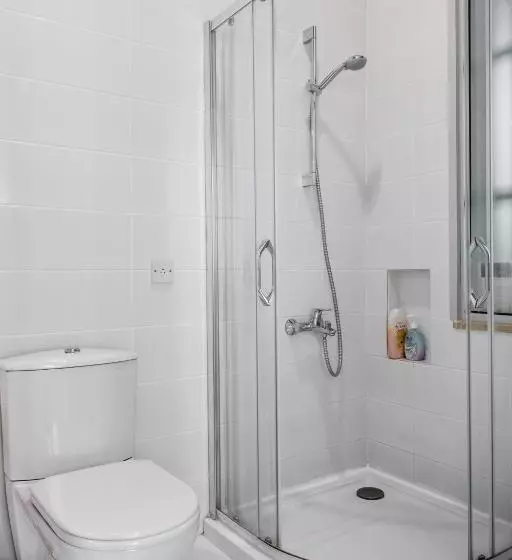 ベッドアンドブレックファースト Cypriot Swallow Boutique