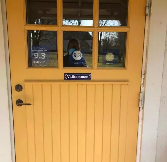 Bjälbo Gästhus B&b