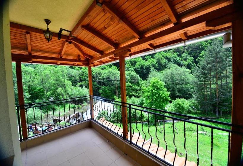 Family Hotel Gorski Kut