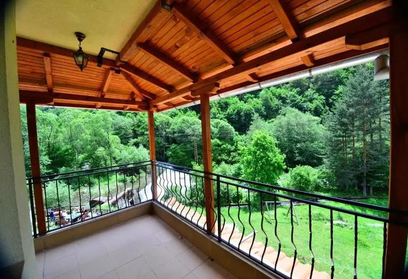 Family Hotel Gorski Kut