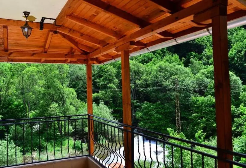 Family Hotel Gorski Kut