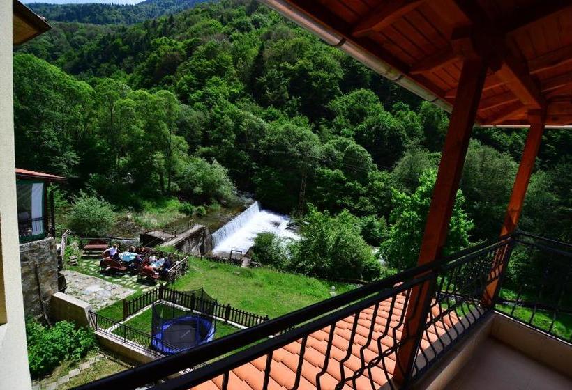 Family Hotel Gorski Kut