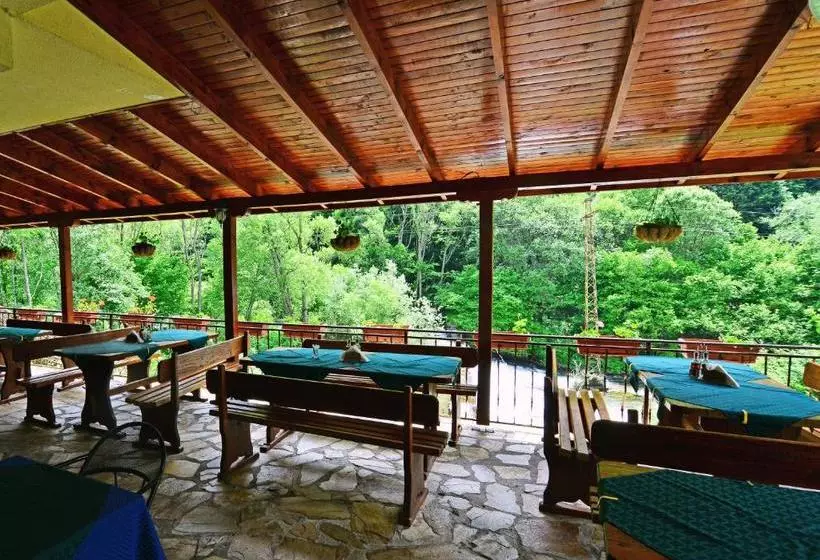 Family Hotel Gorski Kut