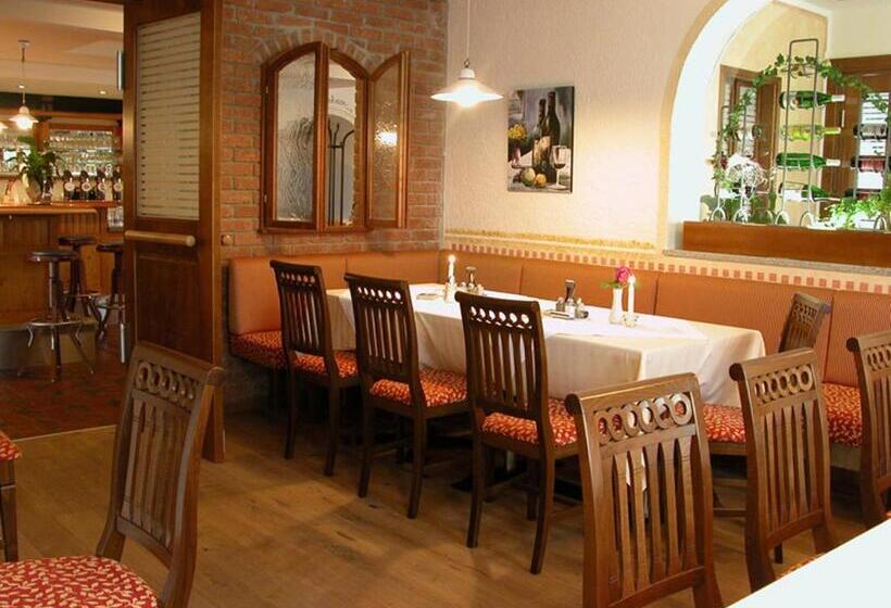 فندق Gasthof Beim Böckhiasl