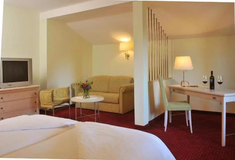 Hotelli Gasthof Beim Böckhiasl