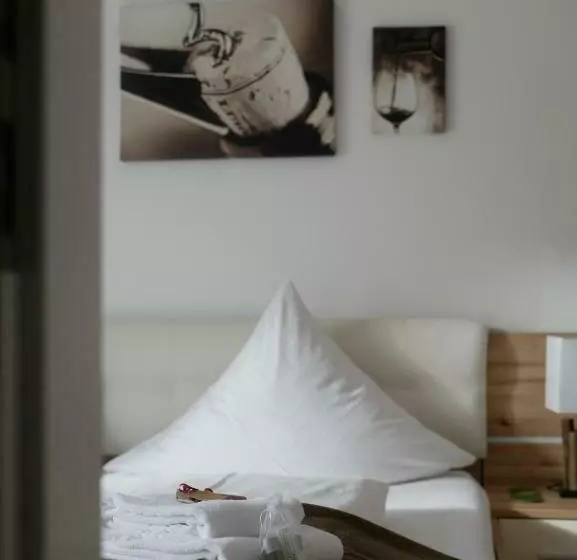 Hotelli Gasthof Ginzinger