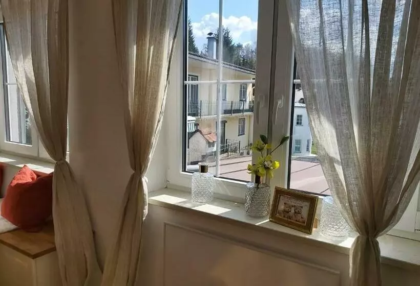 Hotelli Gasthof Ginzinger