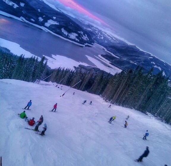 فندق Hanul Haiducilor