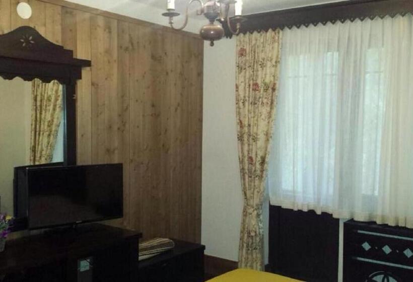 فندق Hanul Haiducilor