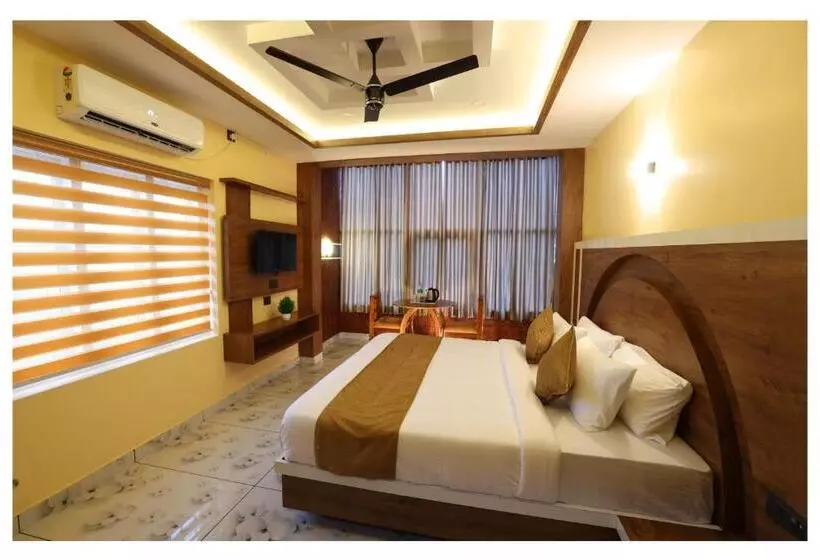 Hotelli Hydel Palace Athirappilly By Bestinn Leisure