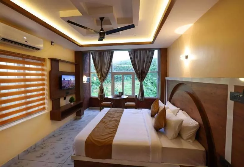 Hotelli Hydel Palace Athirappilly By Bestinn Leisure
