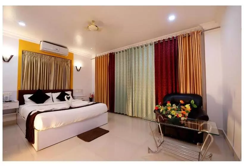 Hotelli Hydel Palace Athirappilly By Bestinn Leisure