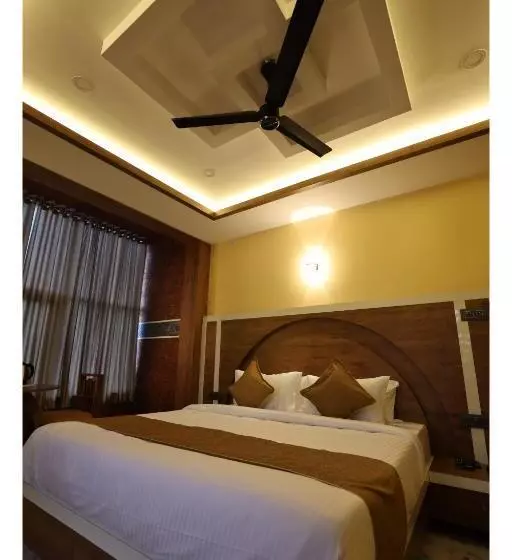 Hotelli Hydel Palace Athirappilly By Bestinn Leisure