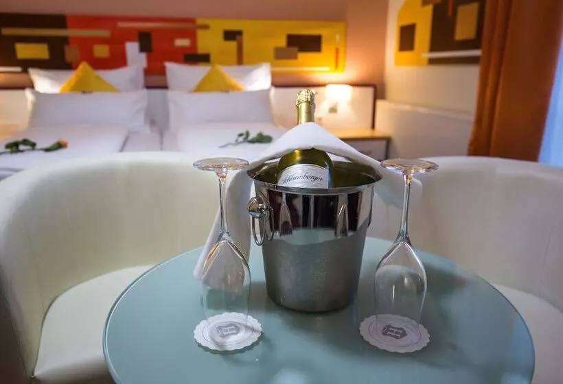 ホテル Residenz Hössinger