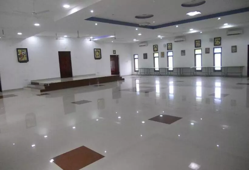 Hotelli Sadhabishegam