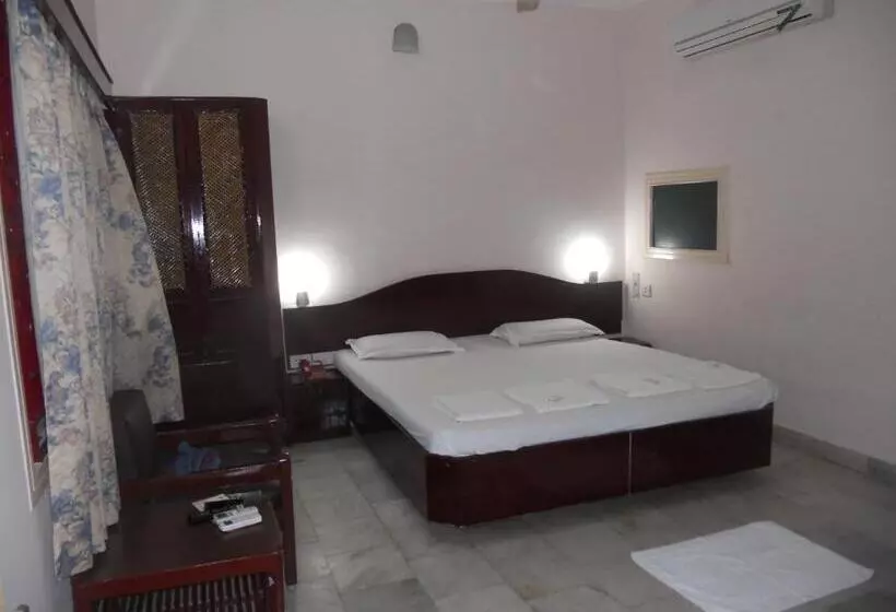 Hotelli Sadhabishegam