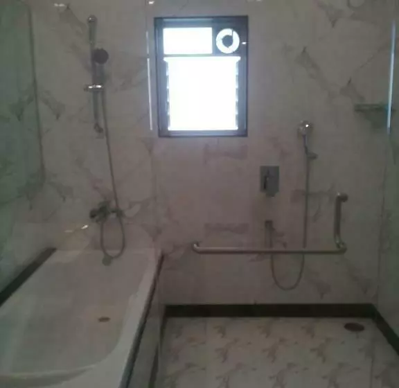 Hotelli Saffron  Jalna