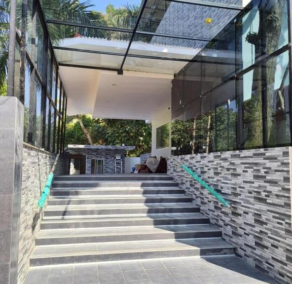 Hotel Serene Sriperumbudur