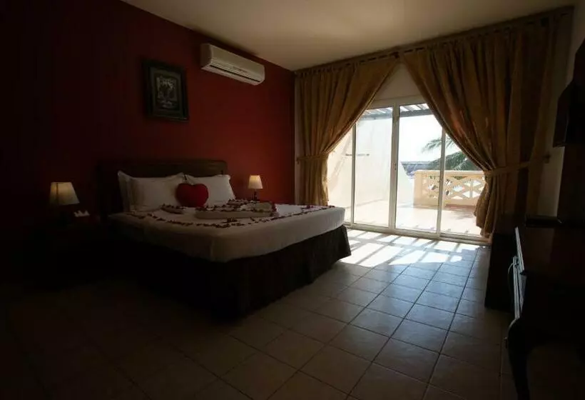 La Fontaine Lagoon Resort