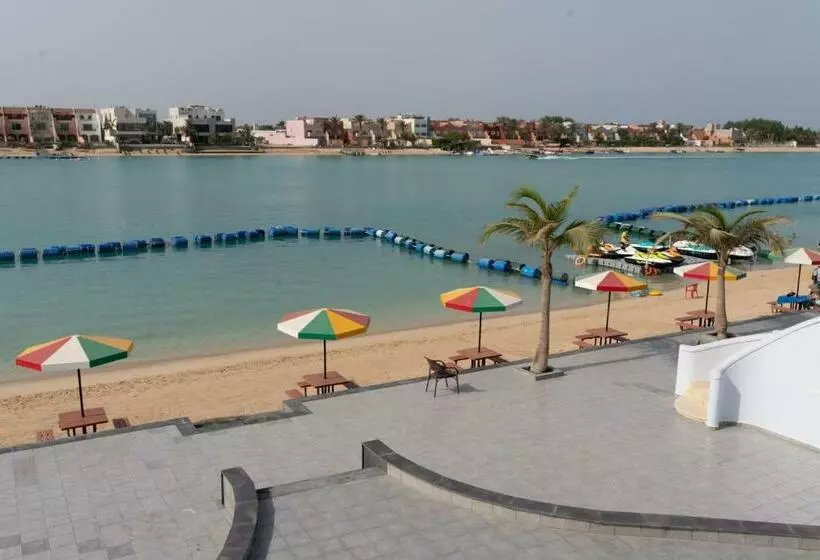 La Fontaine Lagoon Resort
