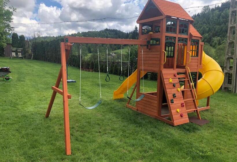 پانسیون Cazare Colibita Casa Lipan