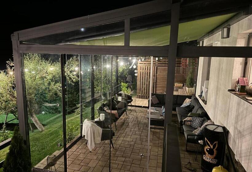 پانسیون Cazare Colibita Casa Lipan