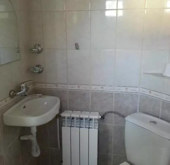 ペンション Guest House Stoletnika