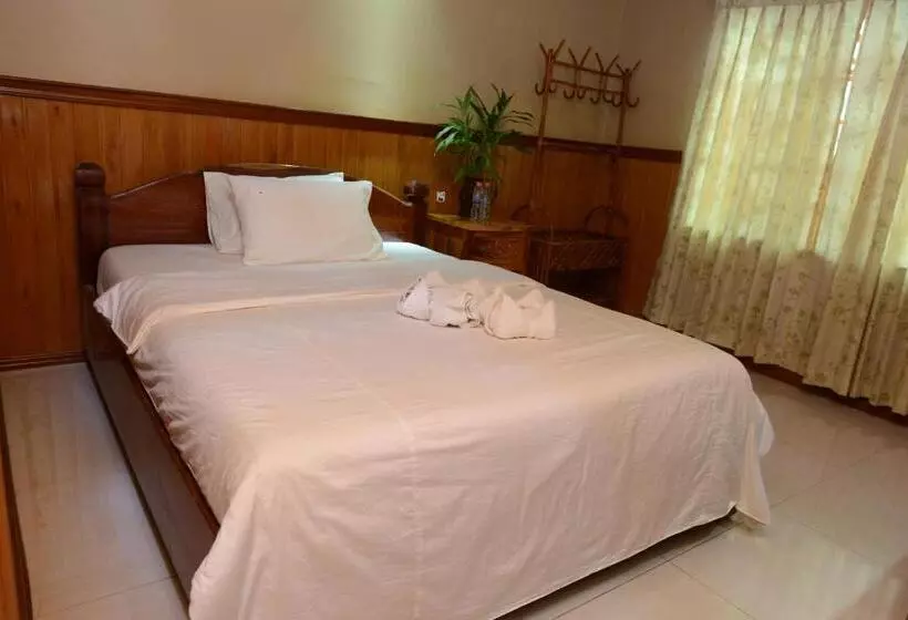 Majatalo Javier Guesthouse