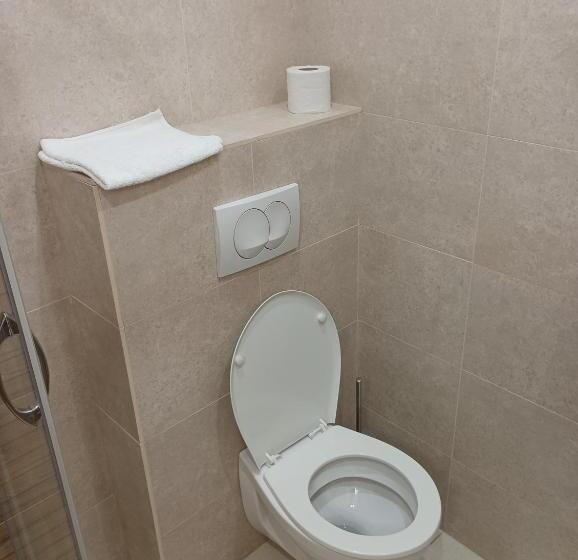 膳宿费 Penzión Réva