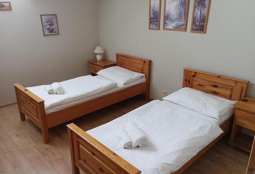 膳宿费 Penzión Réva