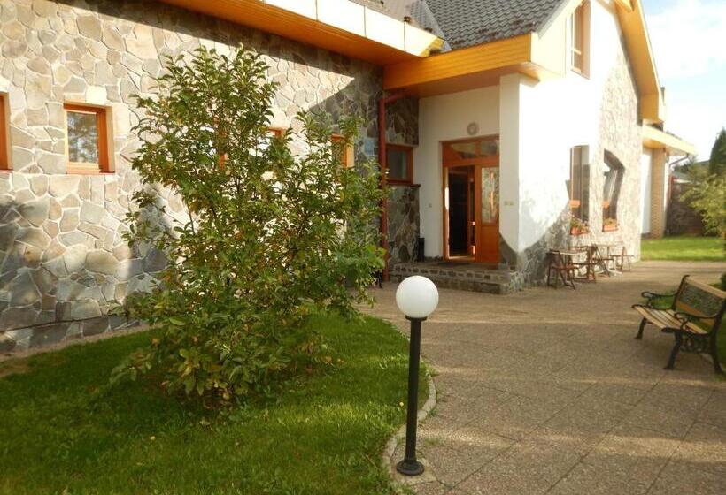 膳宿费 Penzión Réva