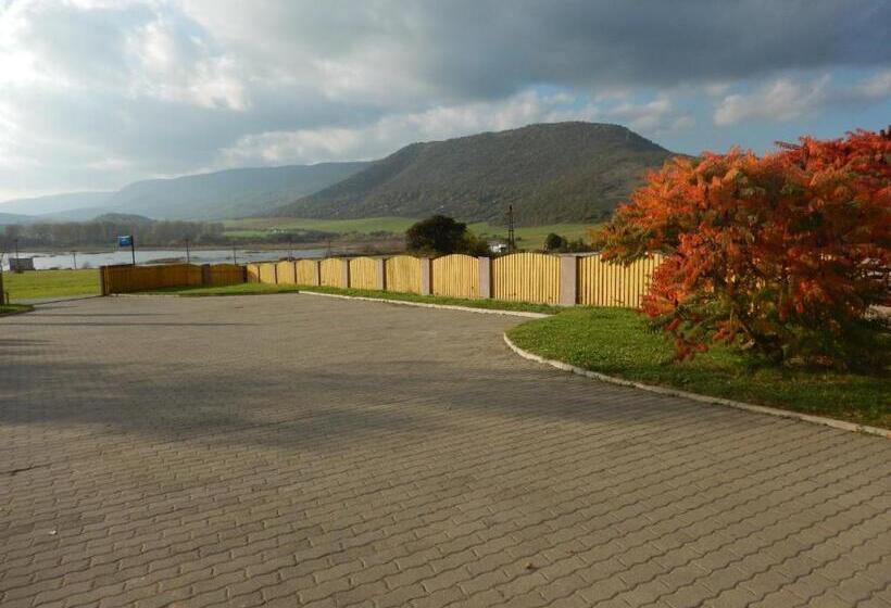 膳宿费 Penzión Réva