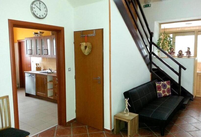 펜션 Penzion Hájovna