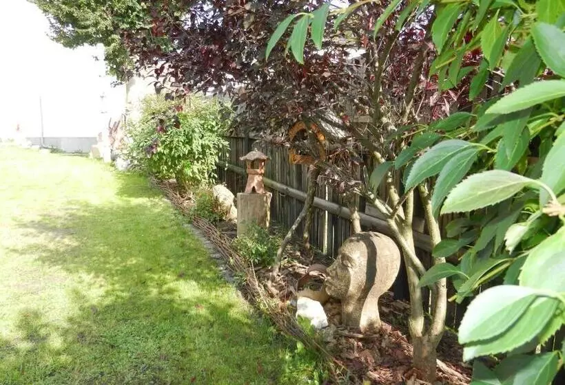 Majatalo Penzion U Lípy