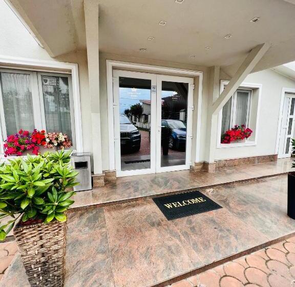 Pensiunea Sarmis Cristal