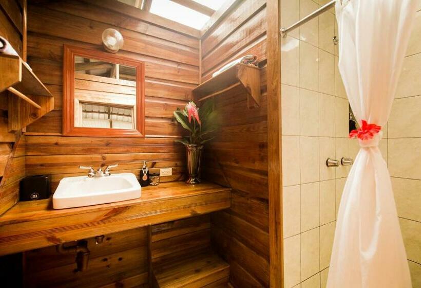 אתר נופש Jaguar Creek