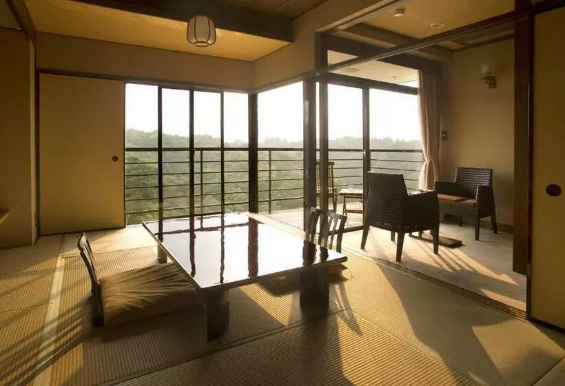 旅館 Noto Hyakurakusou