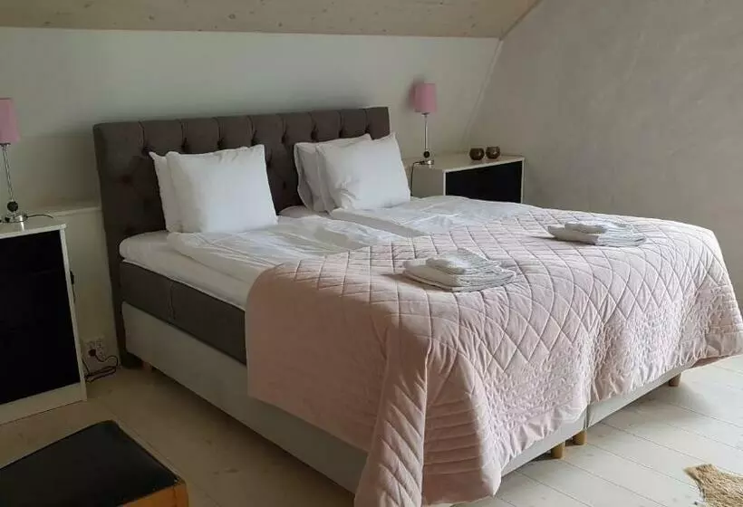 Skänninge Bed & Breakfast