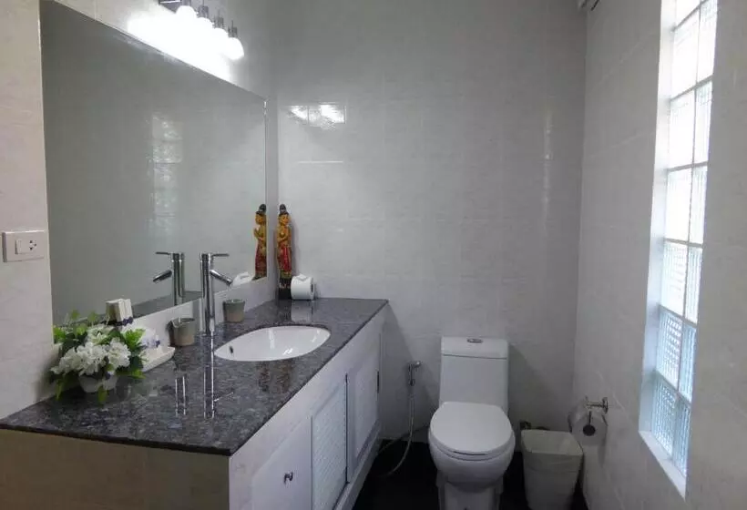 Vip Chain Resort Pool Villa