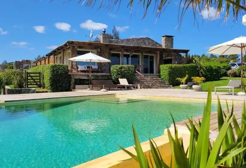 تختخواب و صبحانه El Ahora