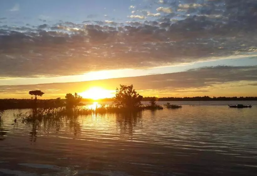 ベッドアンドブレックファースト Le Kroma Villa