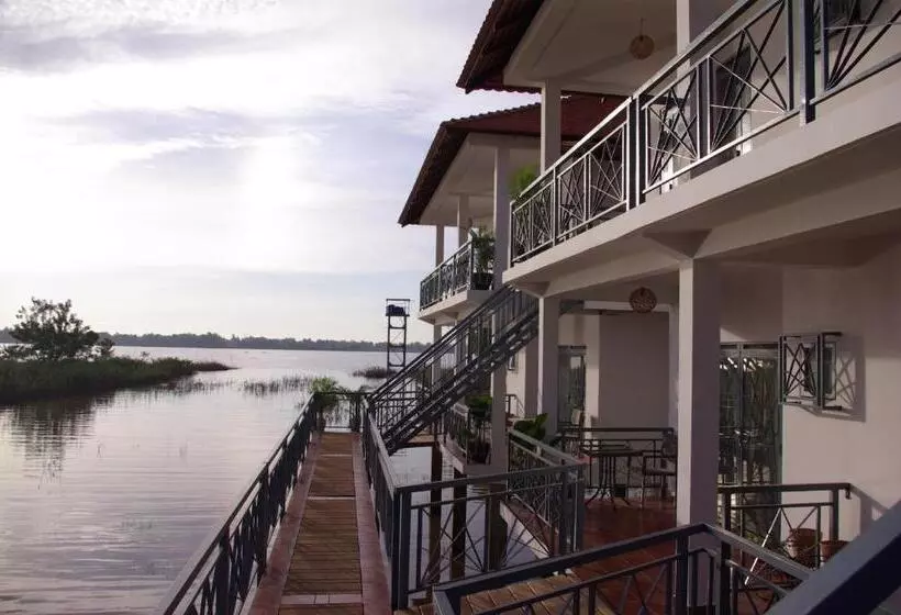 ベッドアンドブレックファースト Le Kroma Villa